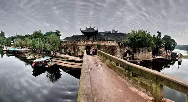 很讨厌自己的父母怎么回事？游戏画面